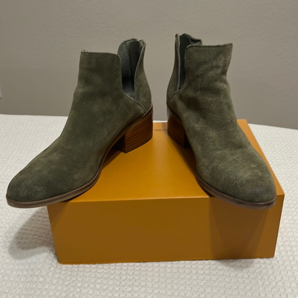 Steve Madden booties